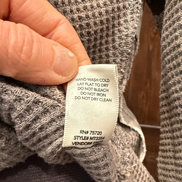 BKE Women's Cream and Grey Textured Sweatshirt - Picture 4 of 4